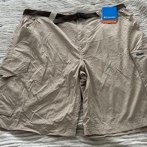 Columbia short